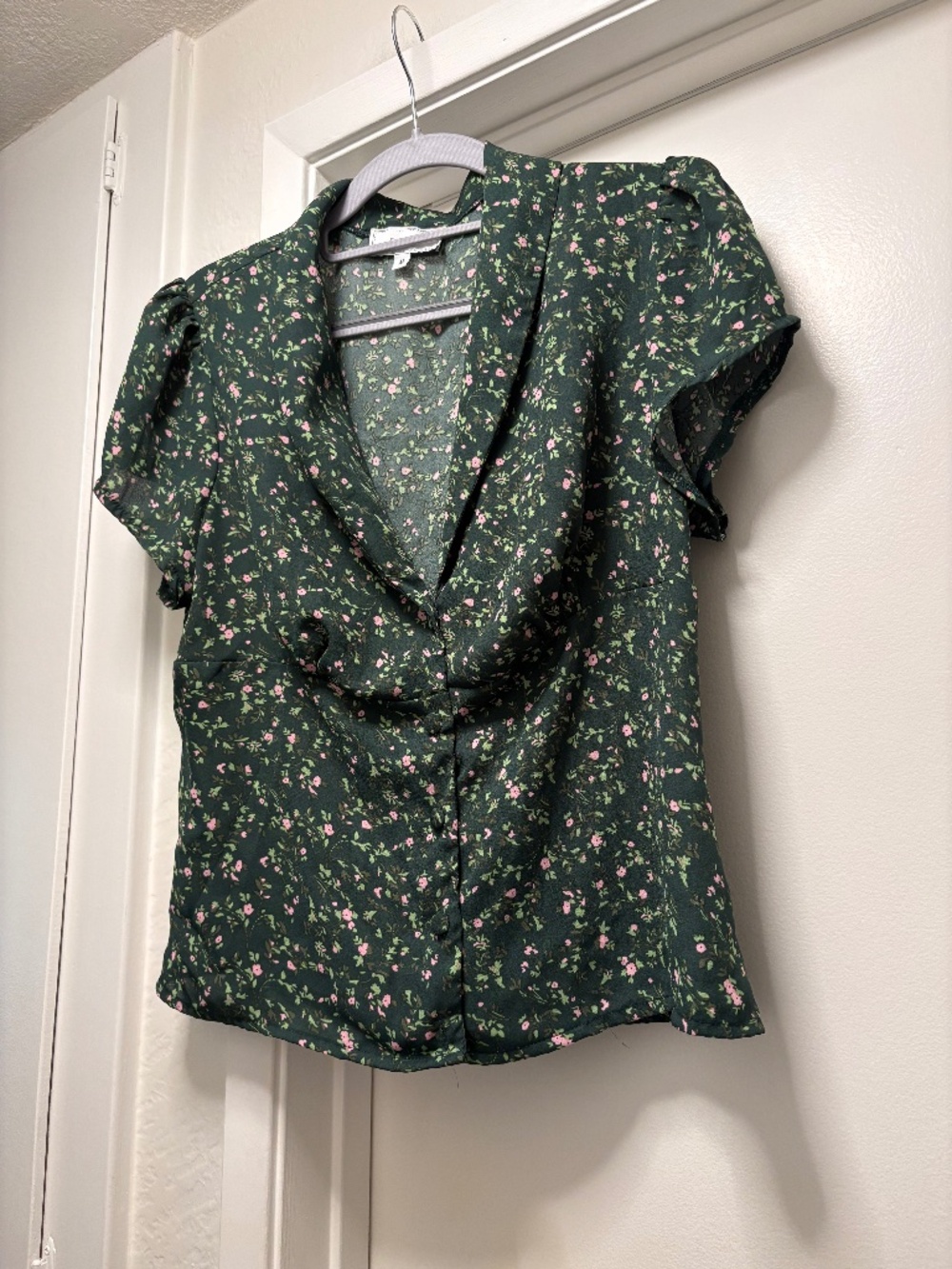 RIHOAS floral cap sleeve blouse - size medium